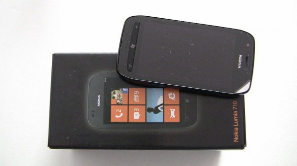 Nokia 710_ WP 7 (2)